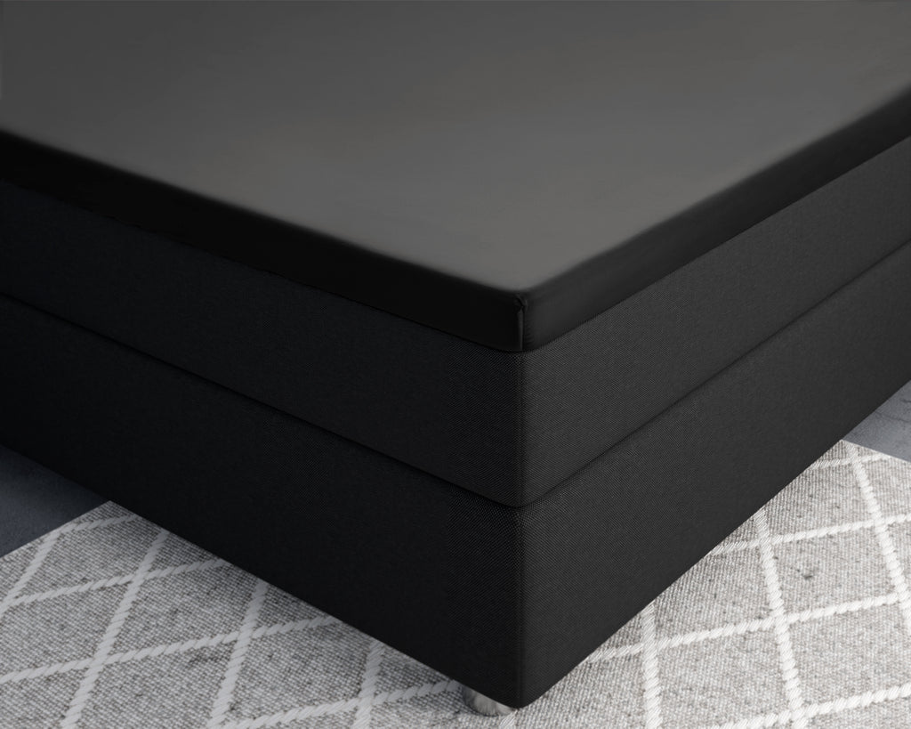 Luna Satijn | Zwart Topper Hoeslaken - Perfecte pasvorm. Nacht na nacht.