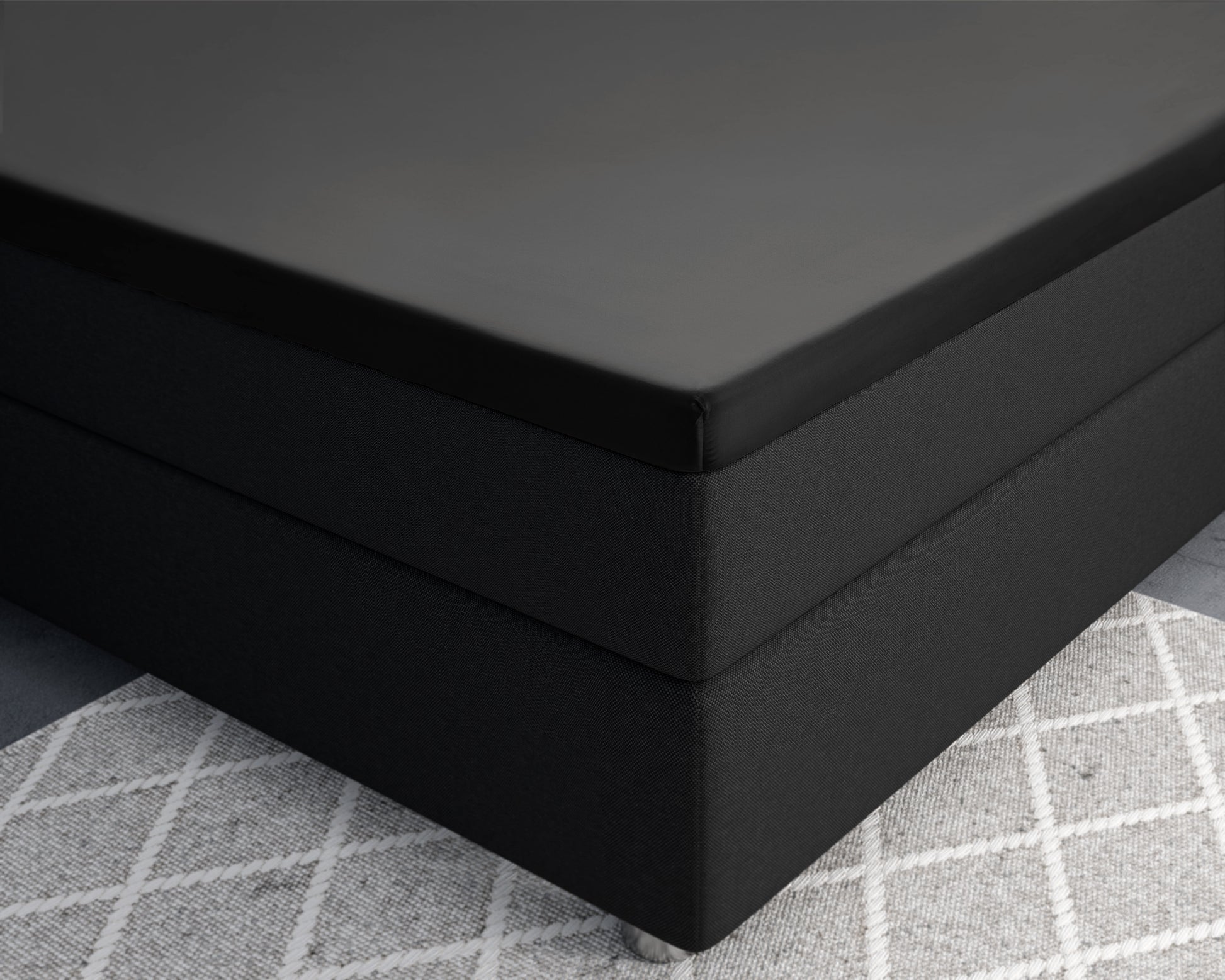 Luna Satijn | Zwart Topper Hoeslaken - Perfecte pasvorm. Nacht na nacht.